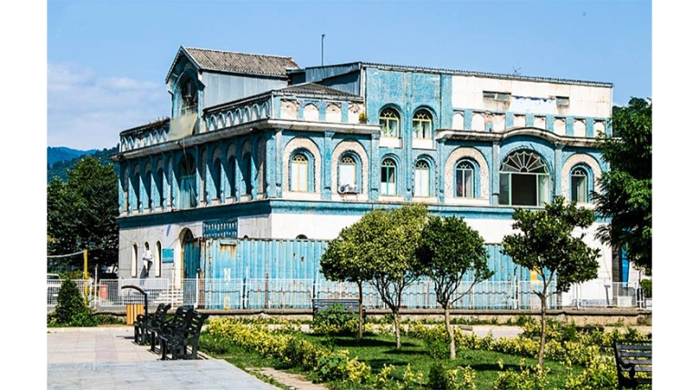 معرفی تاریخی کاخ سردار امجد (اتاق‌سرا)